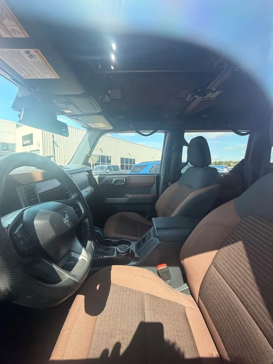 2023 Ford Bronco 6th Gen - Image 8 of 10