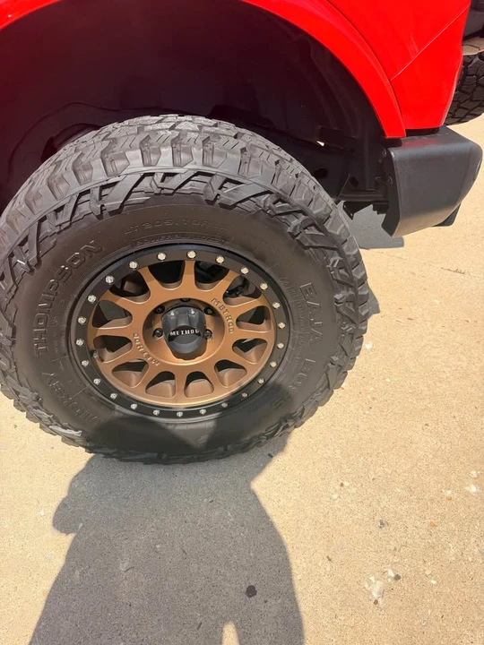 2023 Ford Bronco 6th Gen - Image 7 of 10