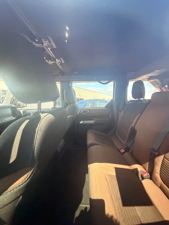 2023 Ford Bronco 6th Gen - Image 9 of 10