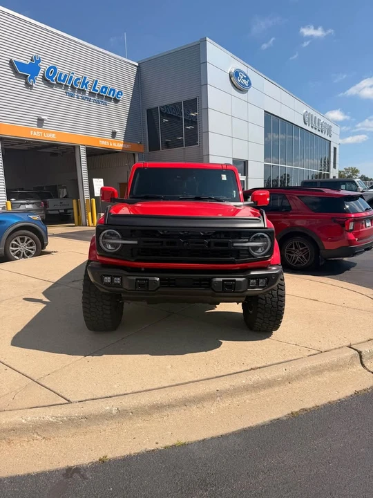 2023 Ford Bronco 6th Gen - Image 4 of 10