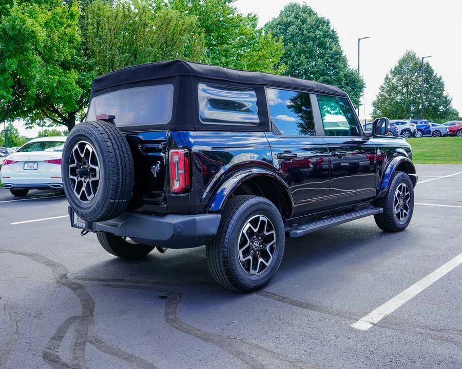 2023 Ford Bronco 6th Gen - Image 11 of 20