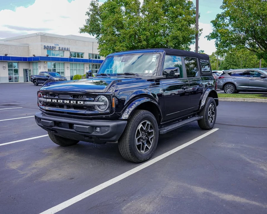 2023 Ford Bronco 6th Gen - Image 6 of 20