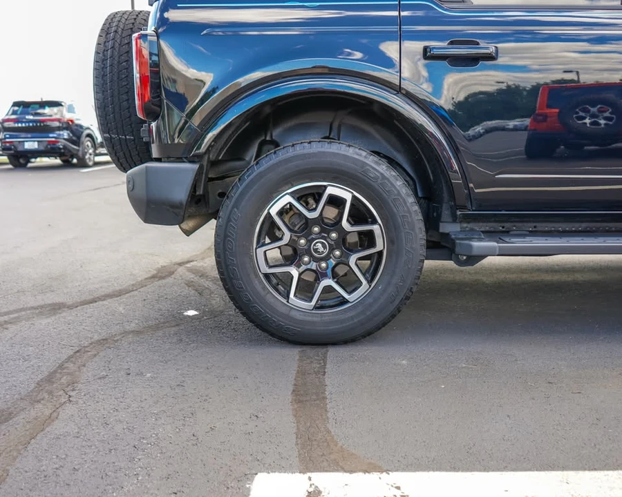 2023 Ford Bronco 6th Gen - Image 2 of 20