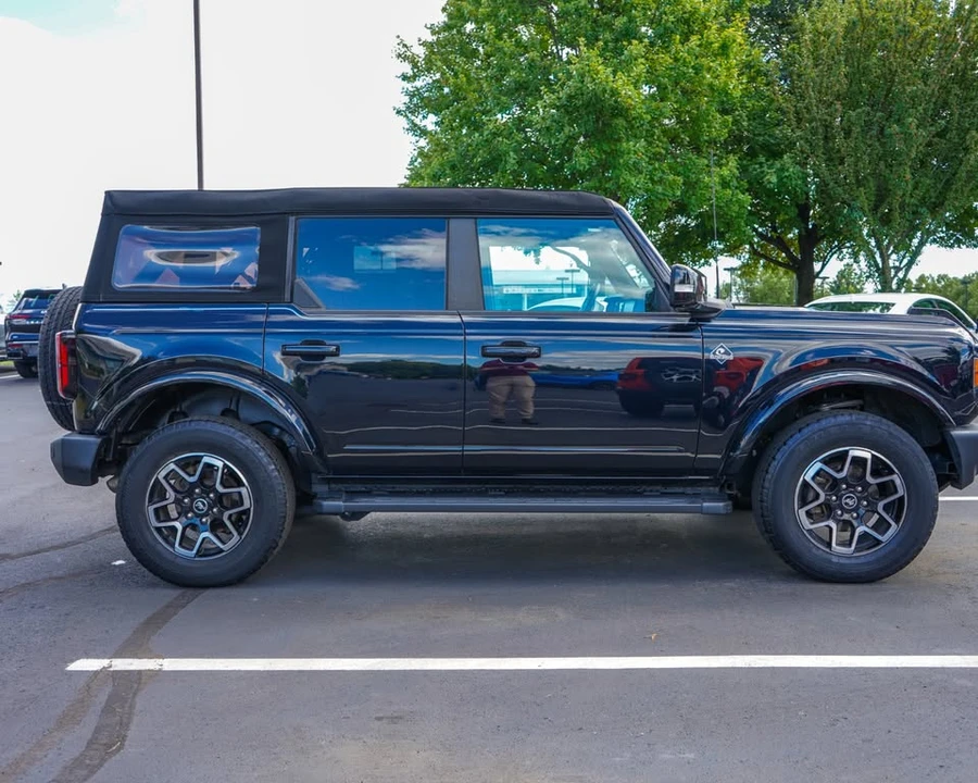 2023 Ford Bronco 6th Gen - Image 12 of 20