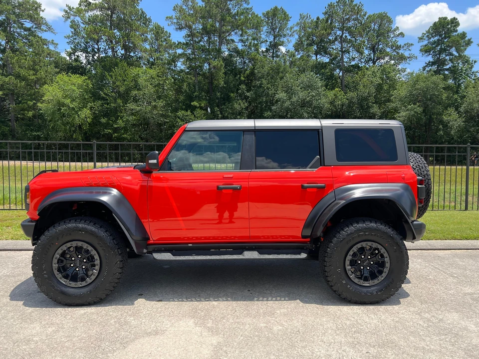 2023 Ford Bronco Raptor 6th Gen - Image 11 of 31