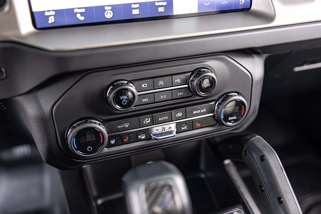 2023 Ford Bronco Raptor 6th Gen - Image 28 of 31