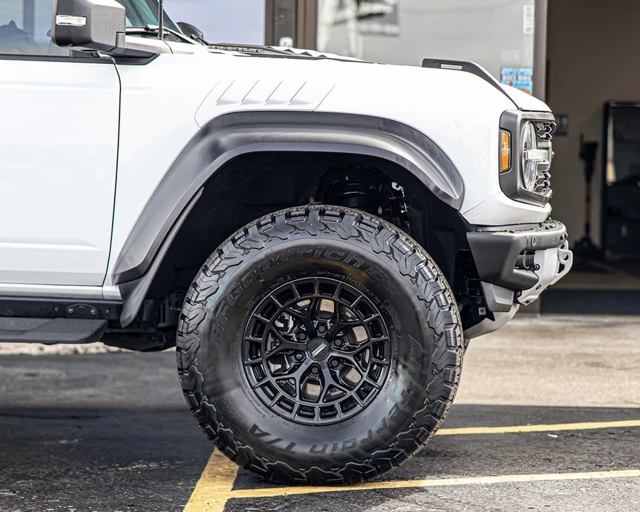2023 Ford Bronco Raptor 6th Gen - Image 10 of 31