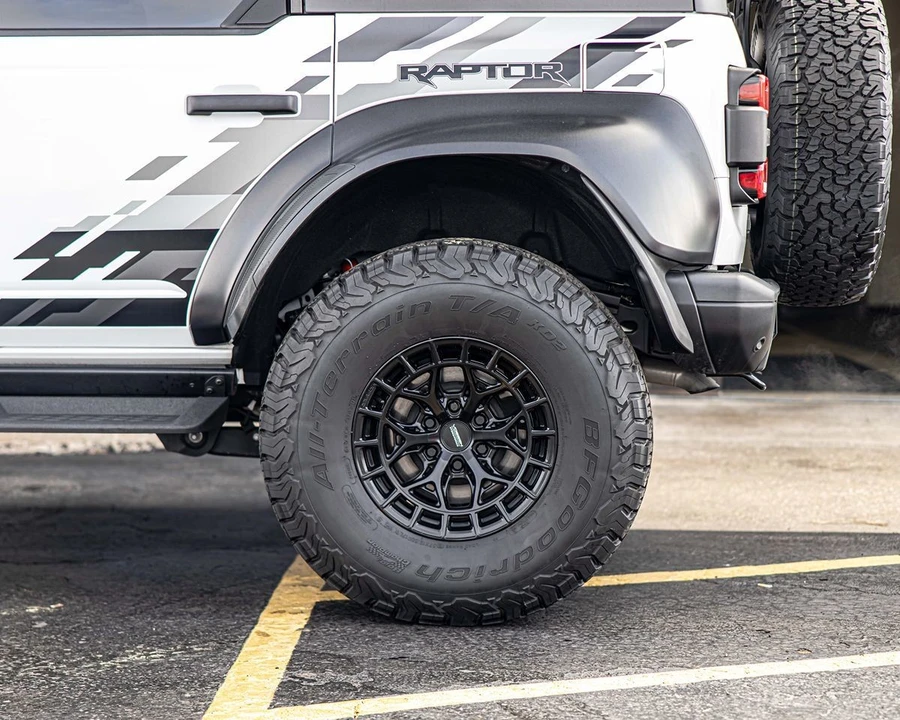 2023 Ford Bronco Raptor 6th Gen - Image 8 of 31