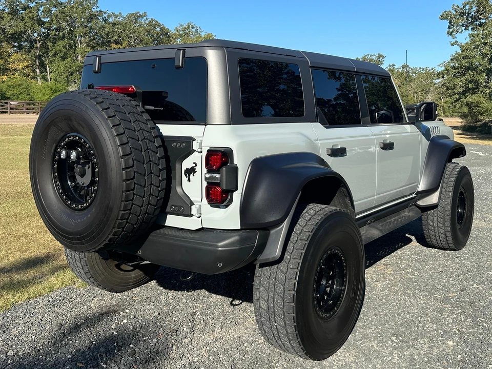 2023 Ford Bronco Raptor 6th Gen - Image 9 of 31