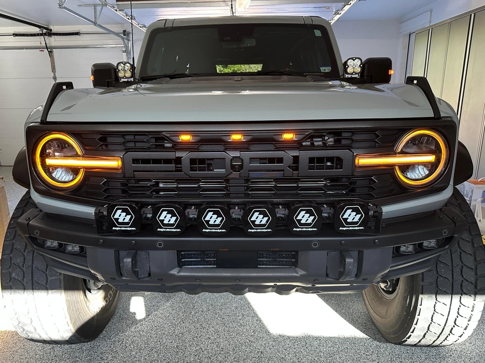 2023 Ford Bronco Raptor 6th Gen - Image 14 of 31
