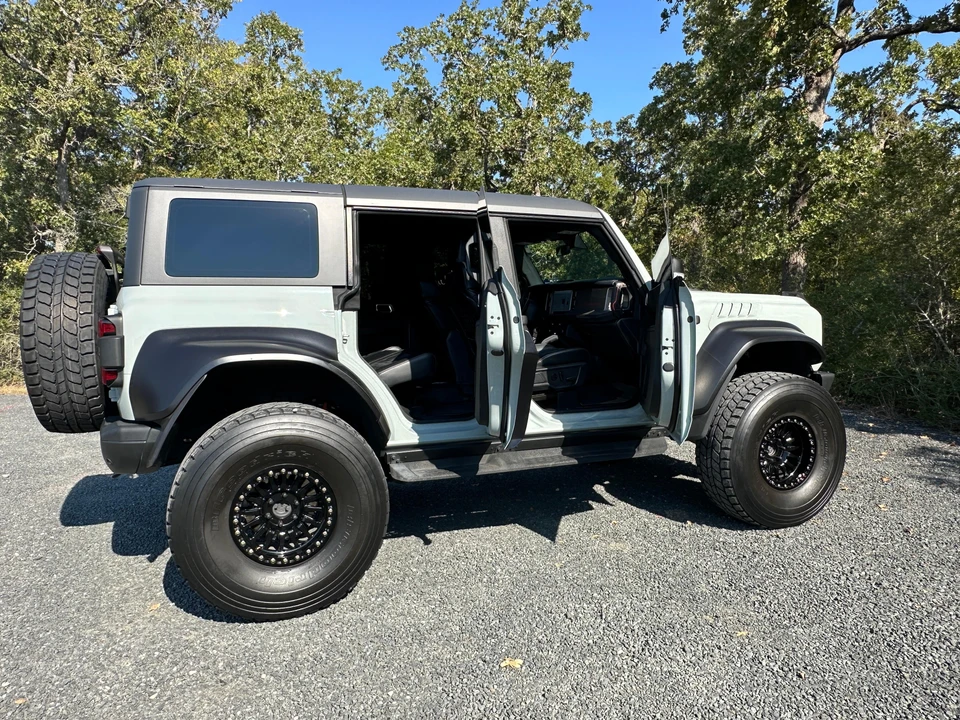 2023 Ford Bronco Raptor 6th Gen - Image 10 of 31