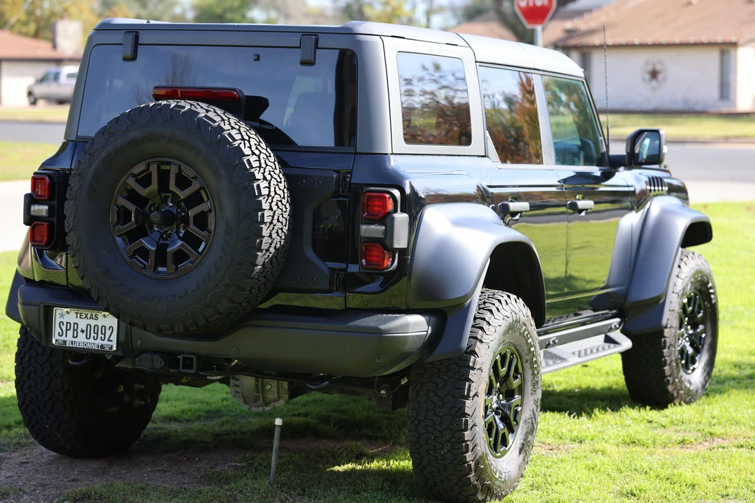 2023 Ford Bronco Raptor 6th Gen - Image 4 of 31