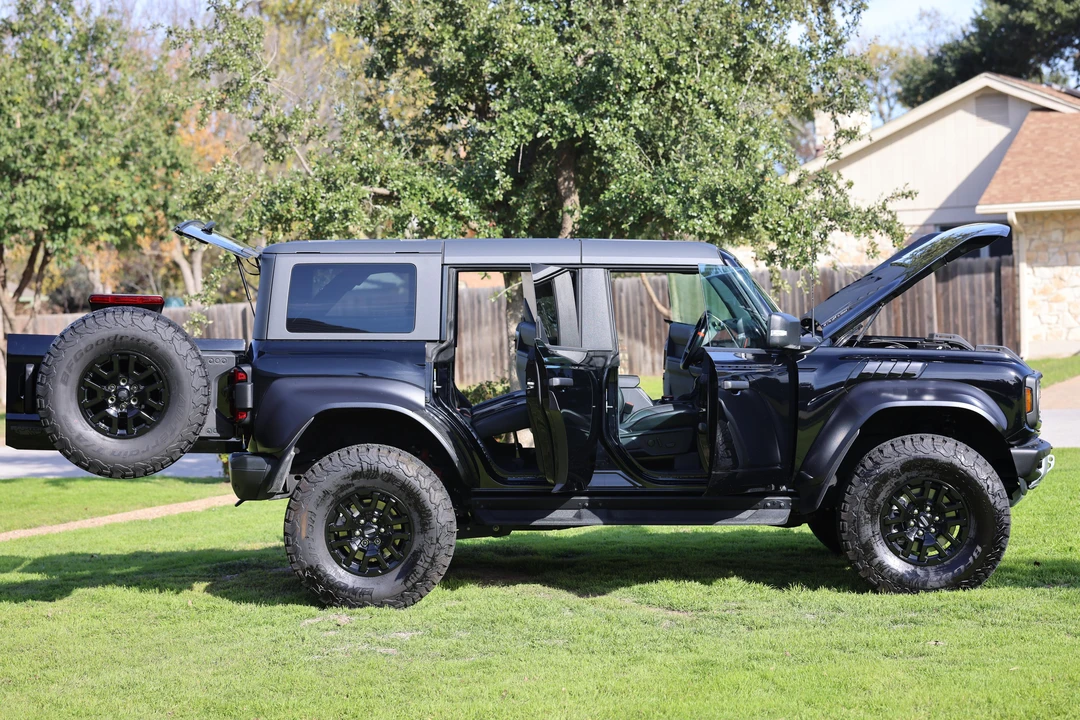 2023 Ford Bronco Raptor 6th Gen - Image 20 of 31