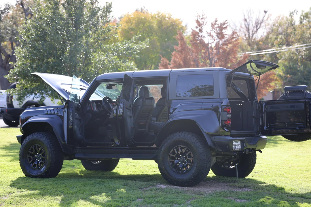 2023 Ford Bronco Raptor 6th Gen - Image 15 of 31