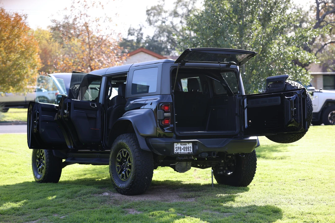 2023 Ford Bronco Raptor 6th Gen - Image 16 of 31