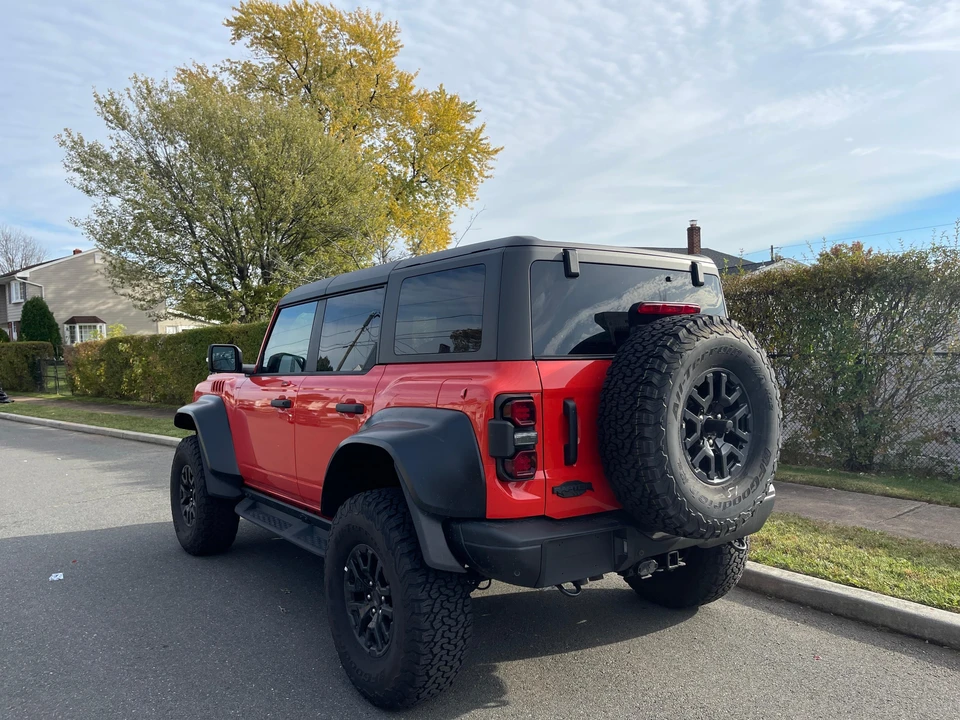 2023 Ford Bronco Raptor 6th Gen - Image 13 of 31