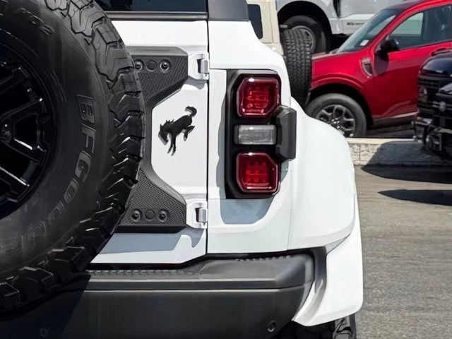 2023 Ford Bronco Raptor 6th Gen - Image 11 of 31