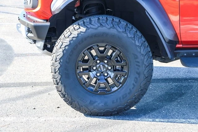 2023 Ford Bronco Raptor 6th Gen - Image 9 of 12