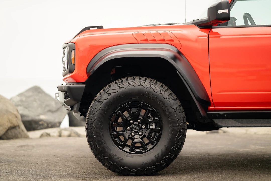 2023 Ford Bronco Raptor 6th Gen - Image 28 of 31
