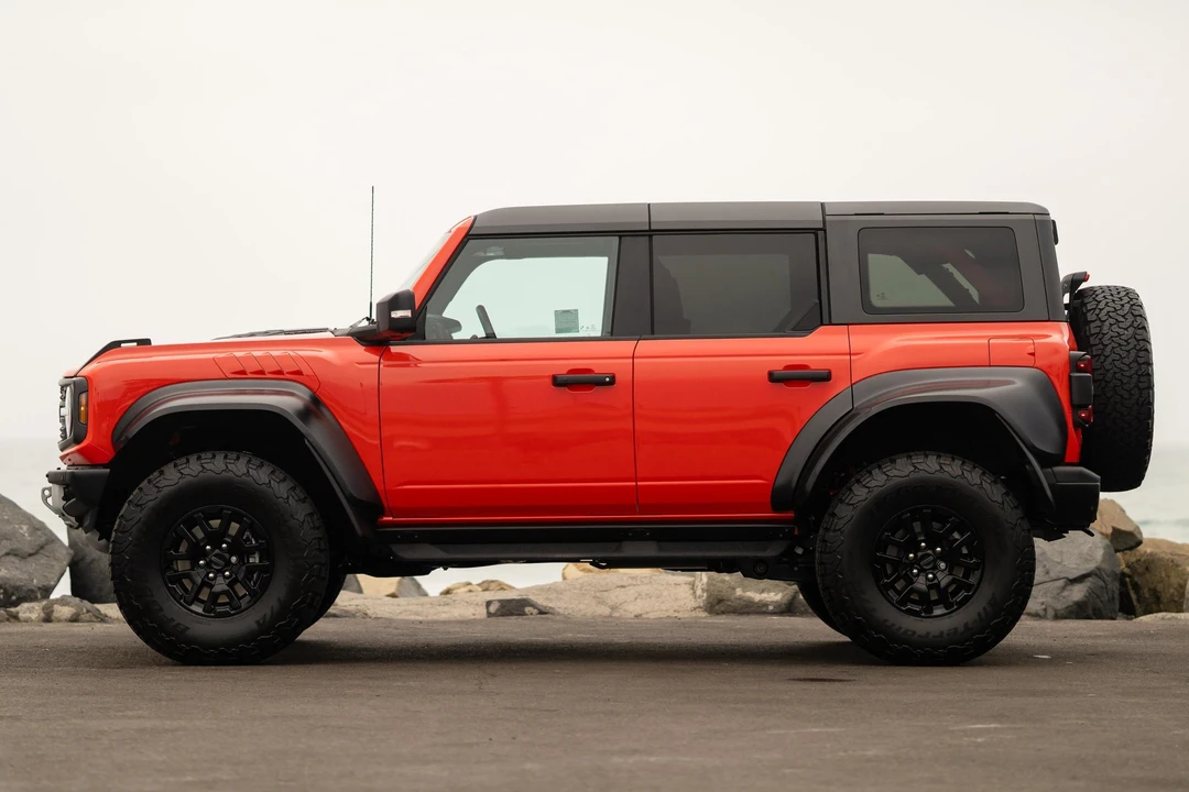 2023 Ford Bronco Raptor 6th Gen - Image 3 of 31