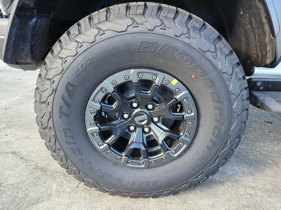 2023 Ford Bronco Raptor 6th Gen - Image 14 of 17