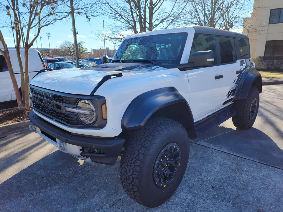 2023 Ford Bronco Raptor 6th Gen - Image 7 of 17