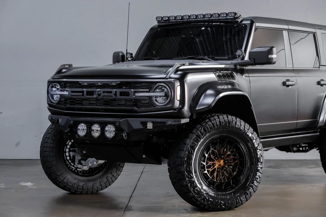2023 Ford Bronco Raptor 6th Gen - Image 10 of 12