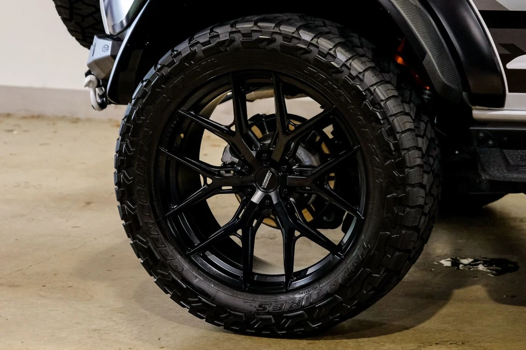 2023 Ford Bronco Raptor 6th Gen - Image 6 of 12