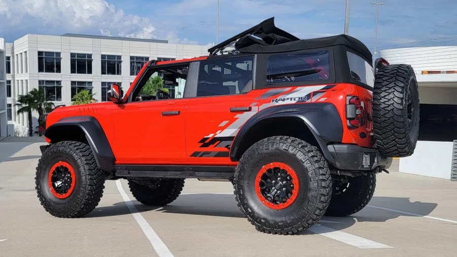 2023 Ford Bronco Raptor 6th Gen - Image 3 of 31