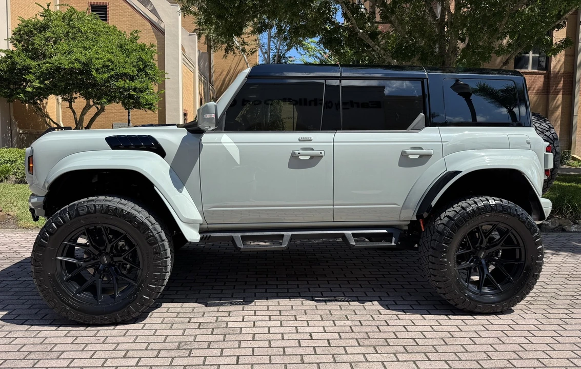 2023 Ford Bronco Raptor 6th Gen - Image 2 of 21
