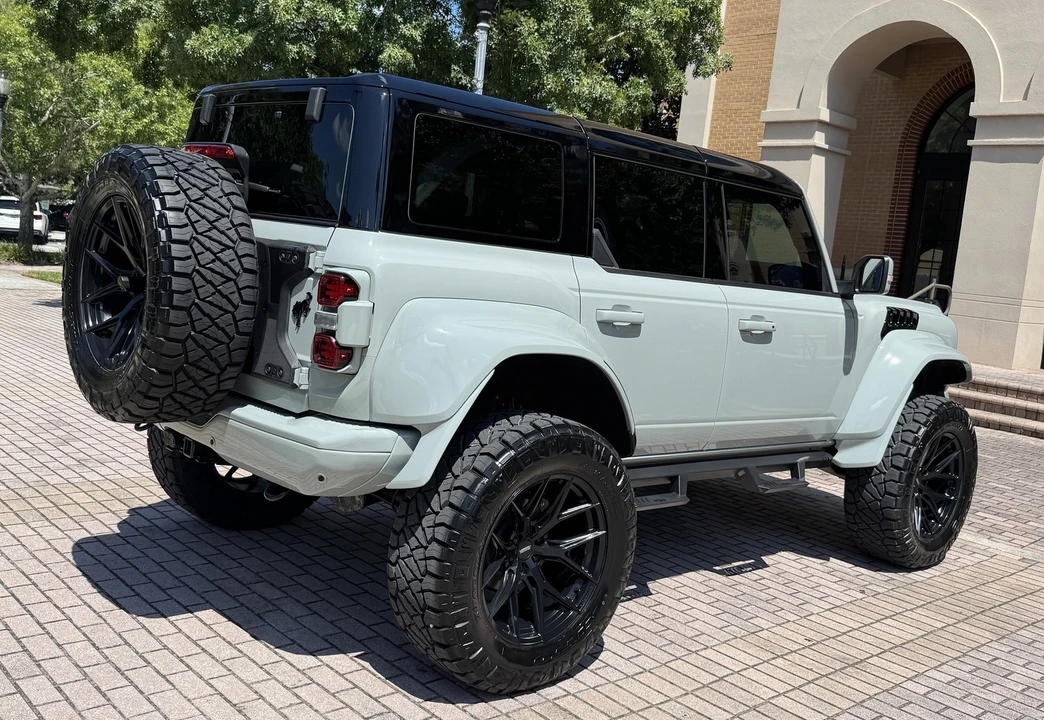2023 Ford Bronco Raptor 6th Gen - Image 13 of 21