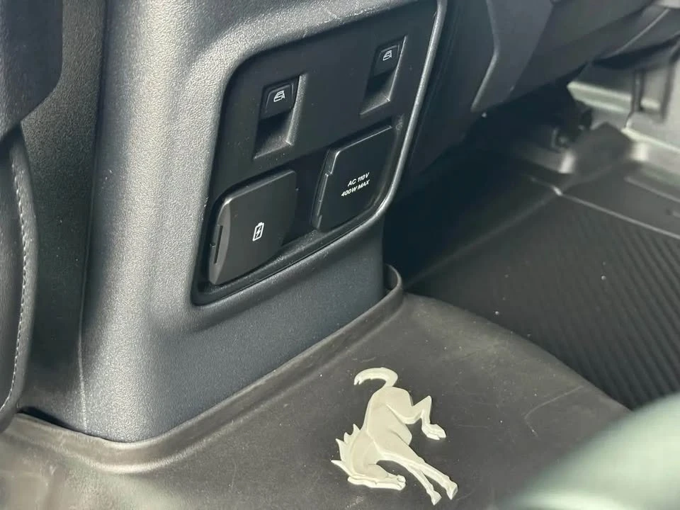 2023 Ford Bronco Raptor 6th Gen - Image 7 of 10