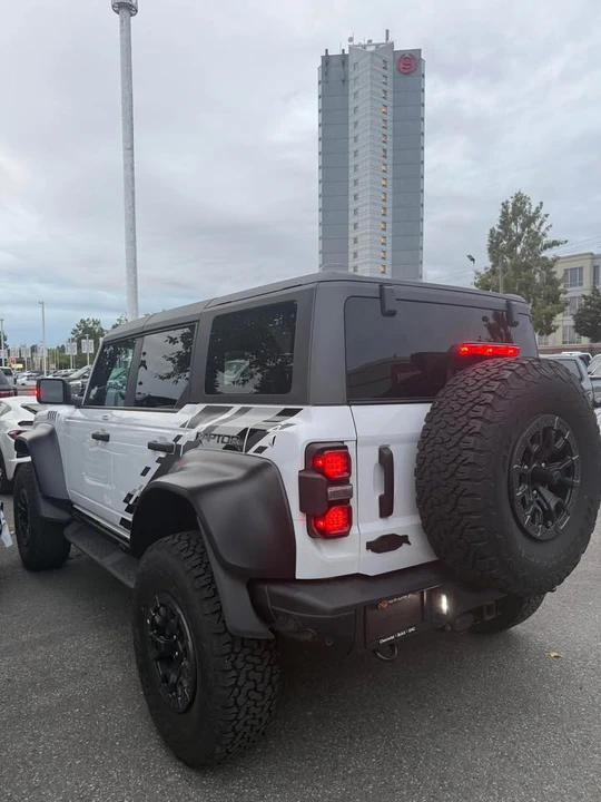 2023 Ford Bronco Raptor 6th Gen - Image 4 of 6