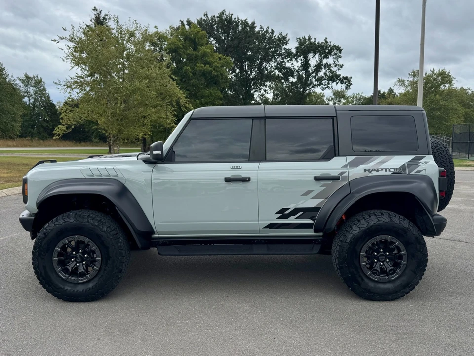 2023 Ford Bronco Raptor 6th Gen - Image 8 of 12