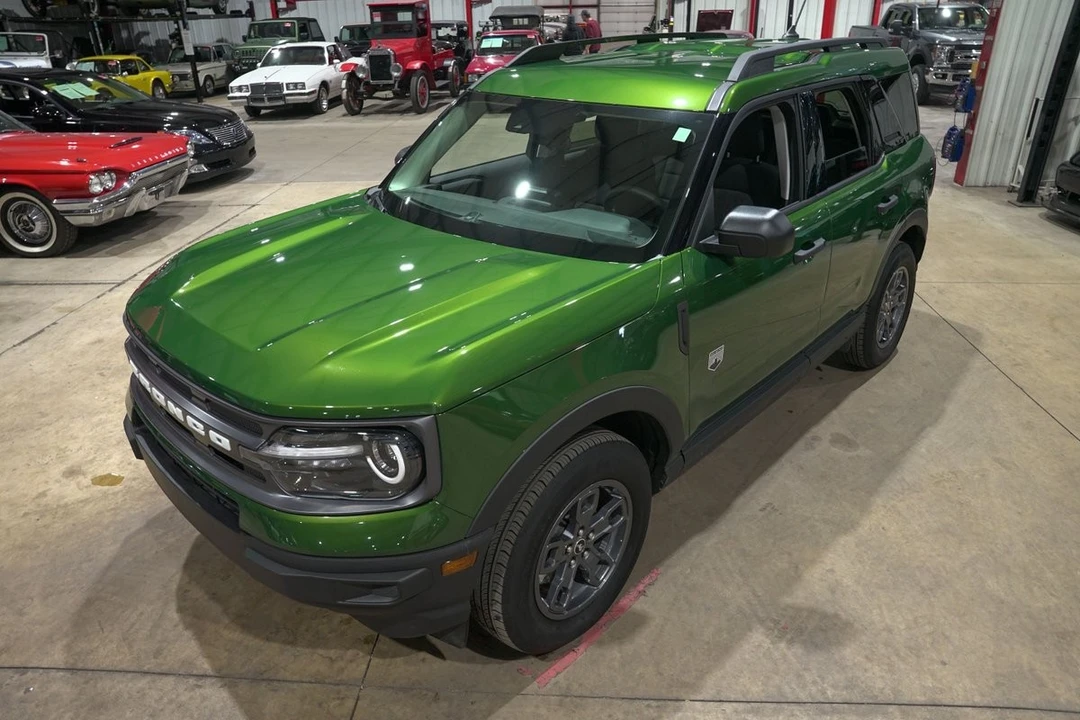 2023 Ford Bronco 6th Gen - Image 15 of 21