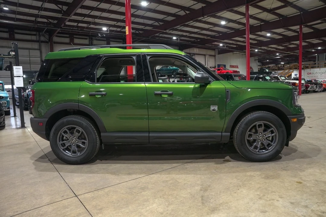 2023 Ford Bronco 6th Gen - Image 10 of 12