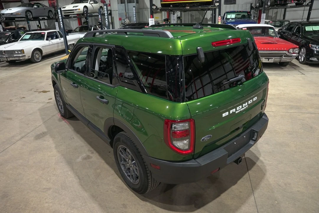 2023 Ford Bronco 6th Gen - Image 16 of 21
