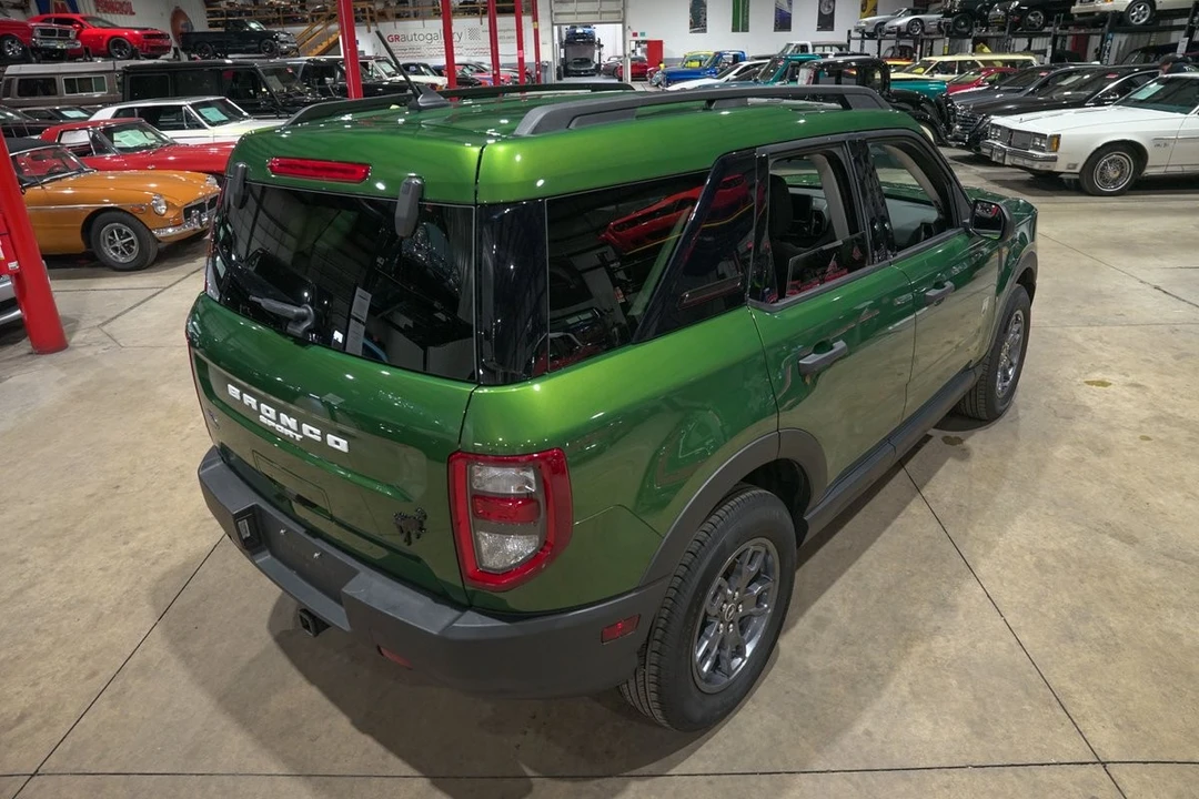 2023 Ford Bronco 6th Gen - Image 17 of 21