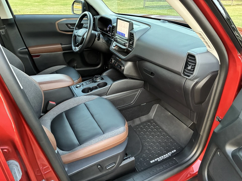 2023 Ford Bronco Sport - Image 22 of 31