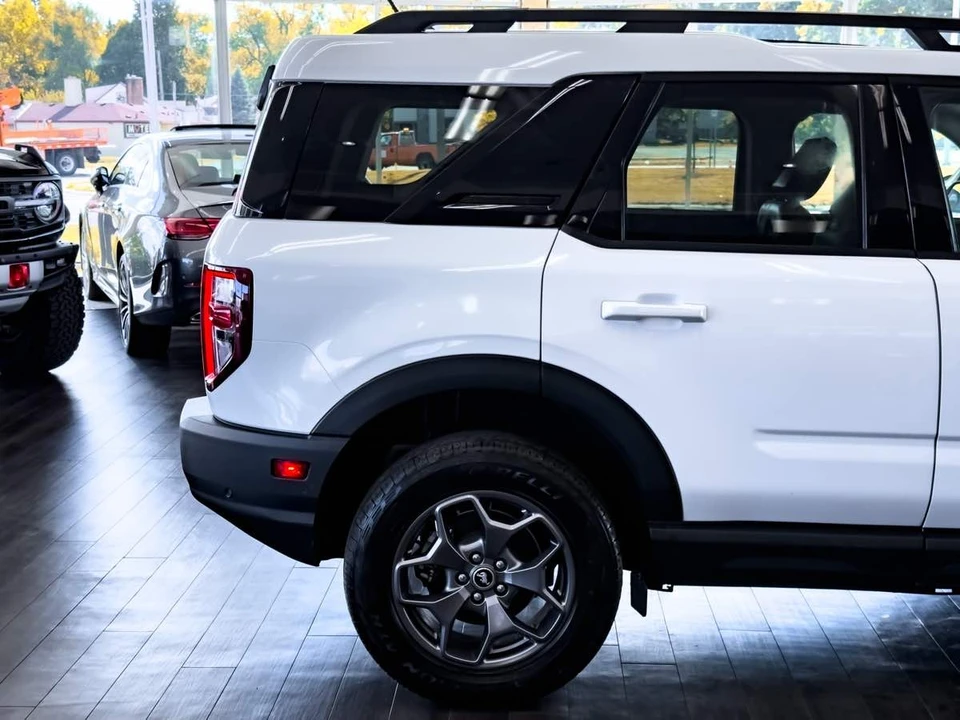 2023 Ford Bronco Sport - Image 15 of 21