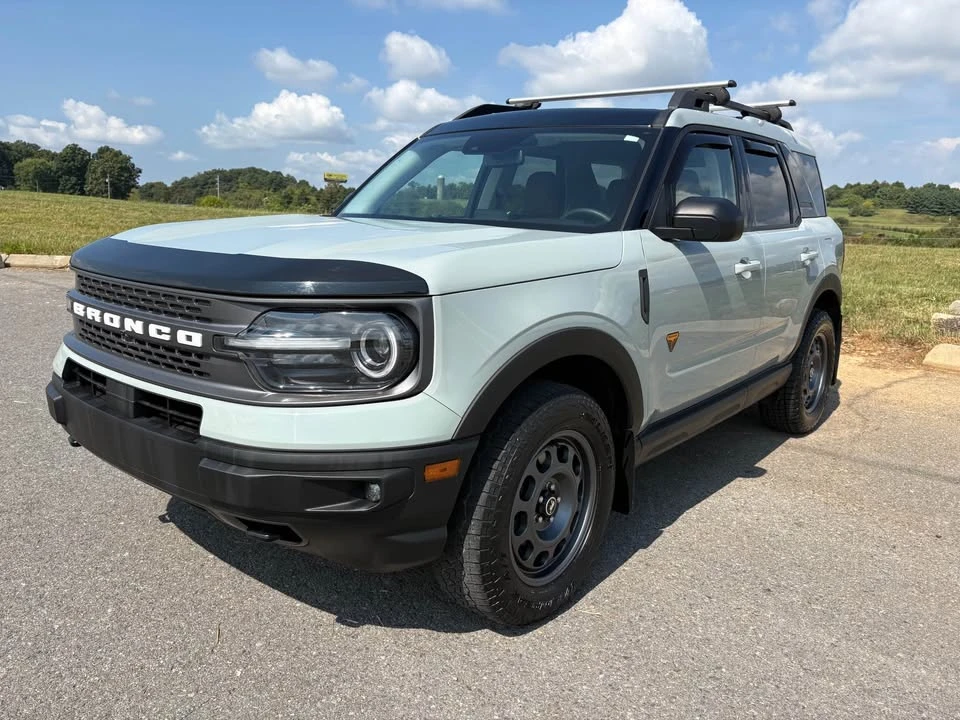 2023 Ford Bronco Sport - Image 2 of 15