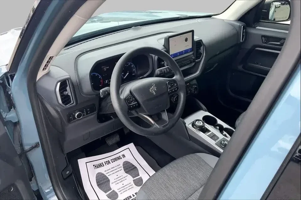 2023 Ford Bronco Sport - Image 15 of 18