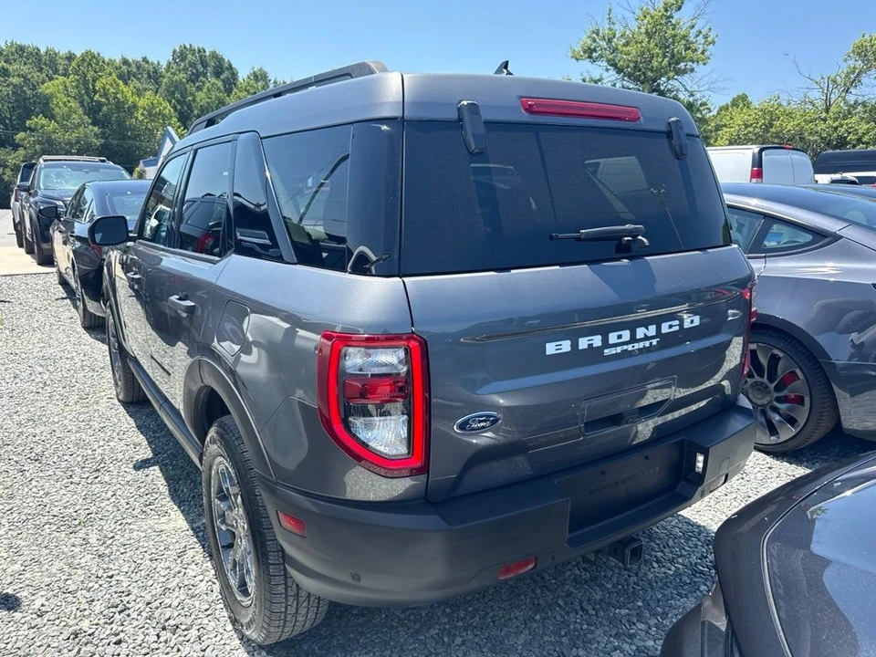 2023 Ford Bronco 6th Gen - Image 5 of 6