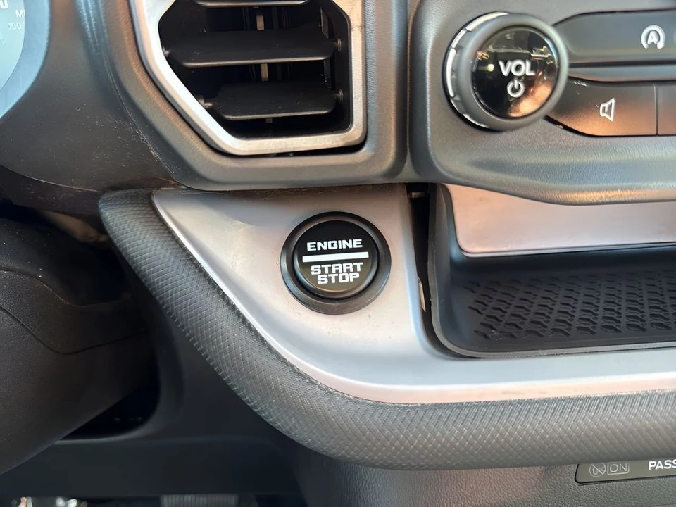 2023 Ford Bronco Sport - Image 19 of 21
