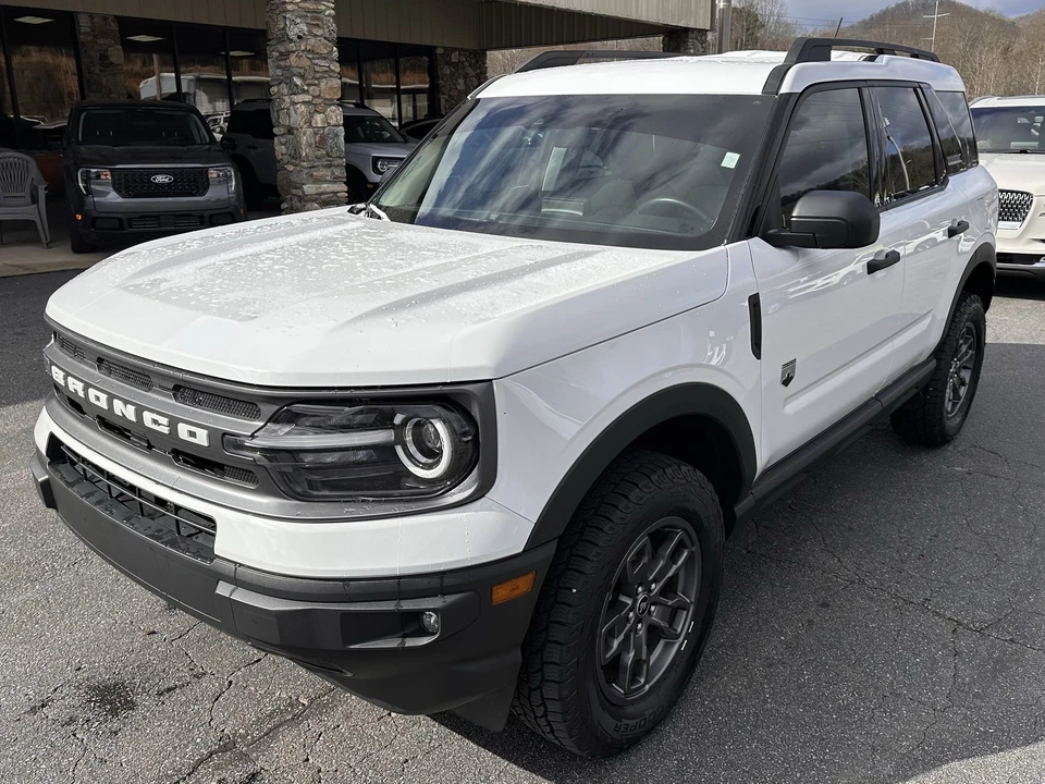 2023 Ford Bronco Sport - Image 2 of 21