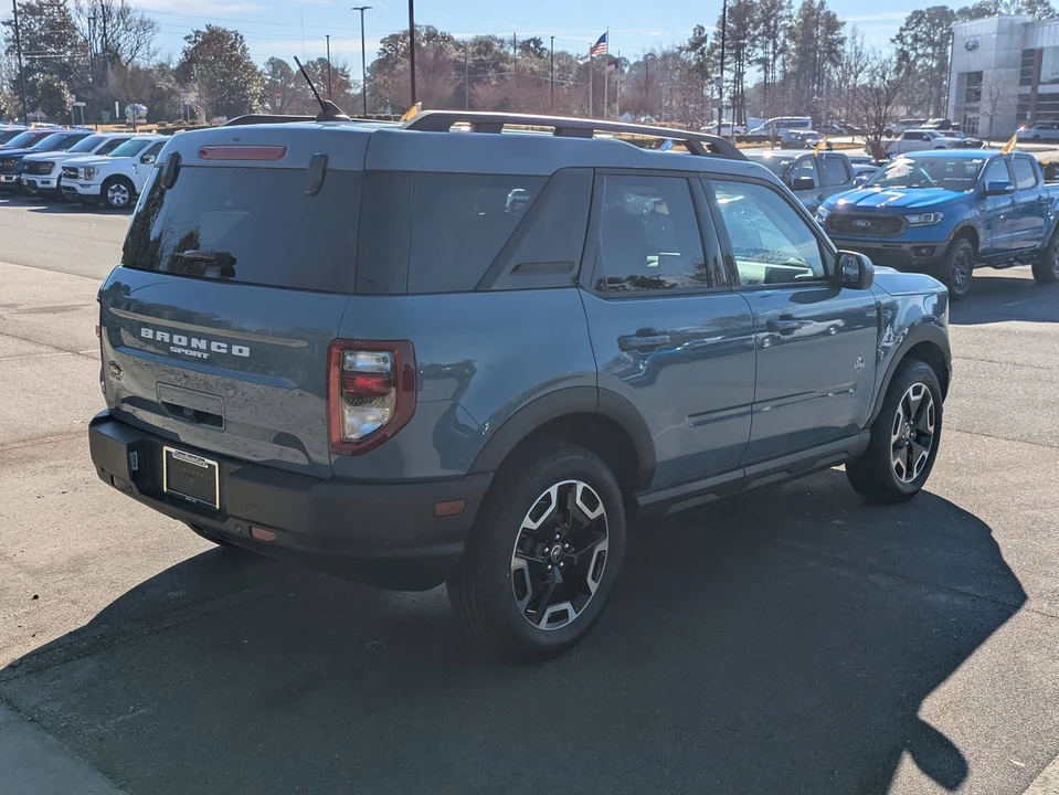 2023 Ford Bronco Sport - Image 4 of 12