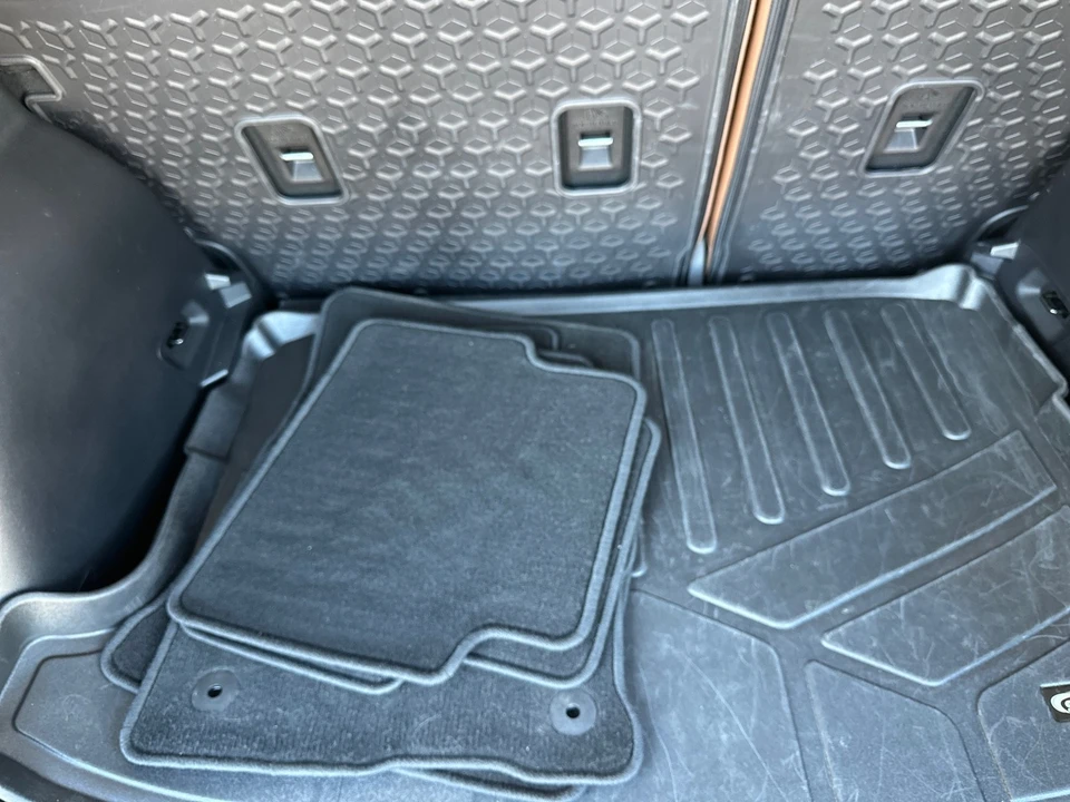 2023 Ford - Image 14 of 31