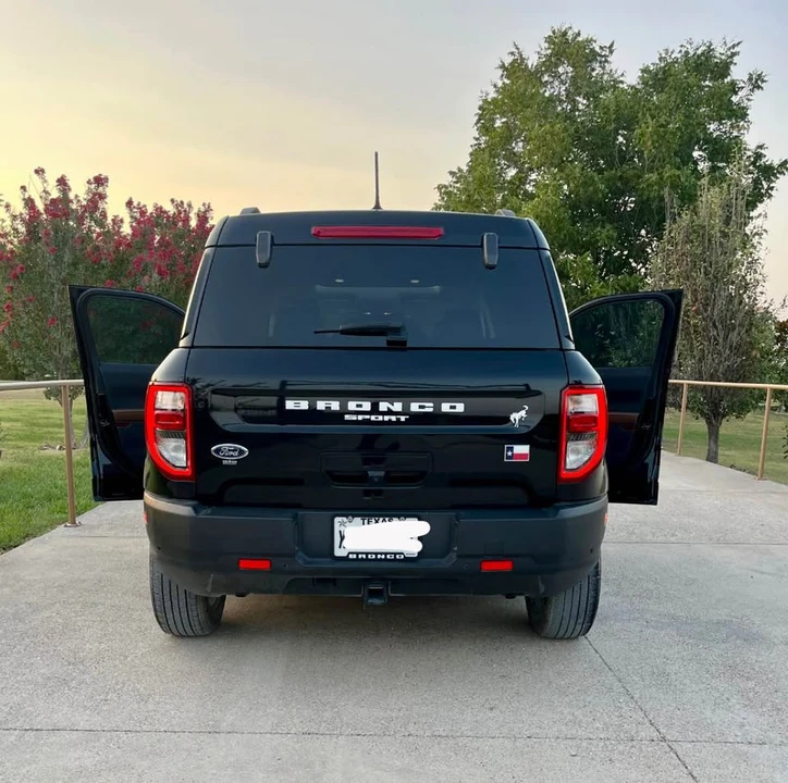 2023 Ford Bronco Sport - Image 4 of 9