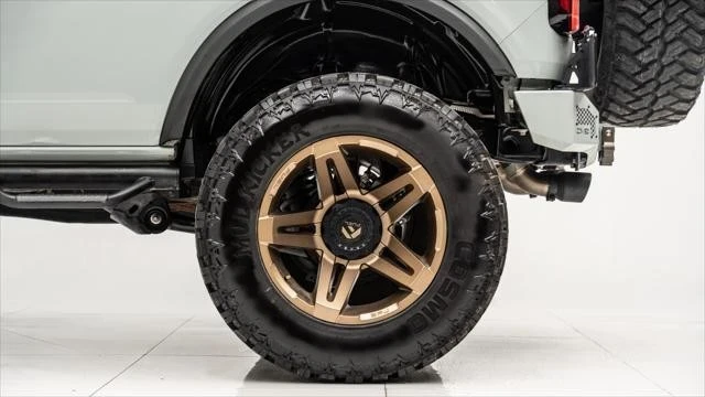 2023 Ford Bronco 6th Gen - Image 19 of 21