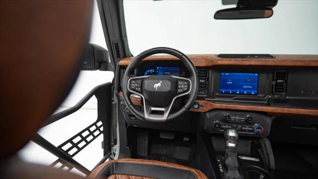 2023 Ford Bronco 6th Gen - Image 10 of 21